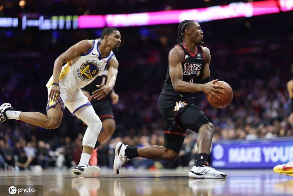 埃奇库姆补篮绝杀马克西35分 76人胜勇士