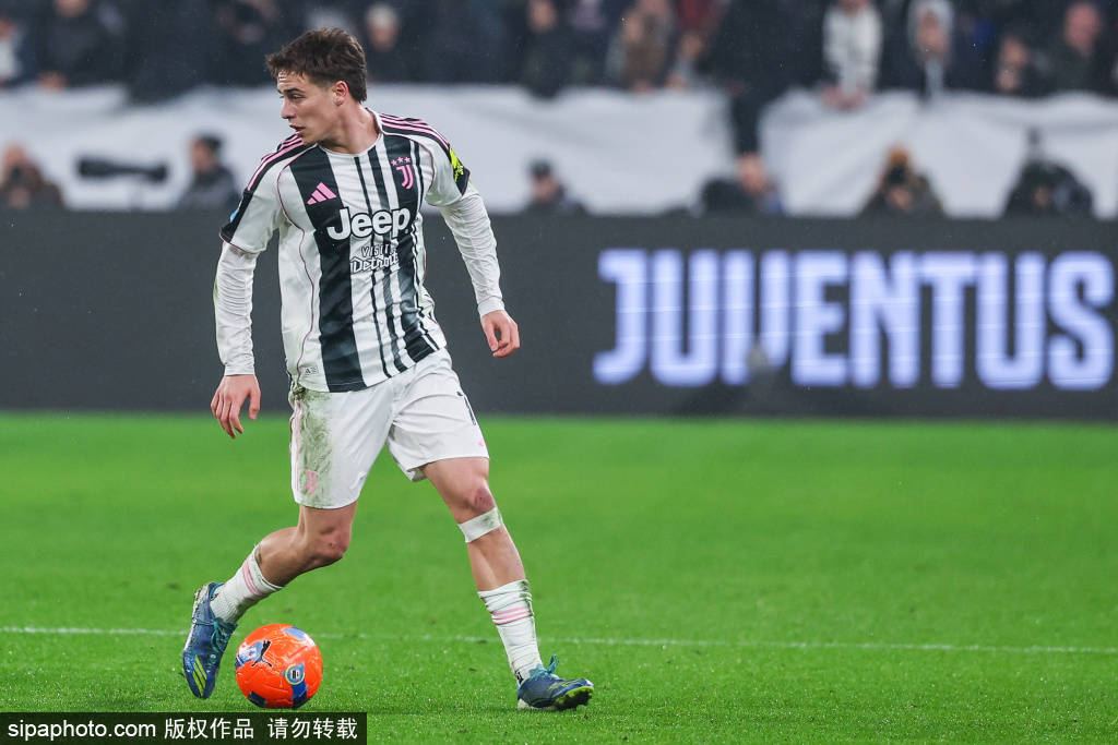 意甲惊天冷门:卡利亚里1-0战胜尤文图斯,马齐泰利绝杀定音