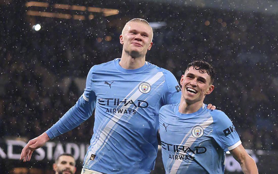 足坛一夜动态:曼城20连胜刷爆纪录,拜仁重返四强,利物浦破不败金身